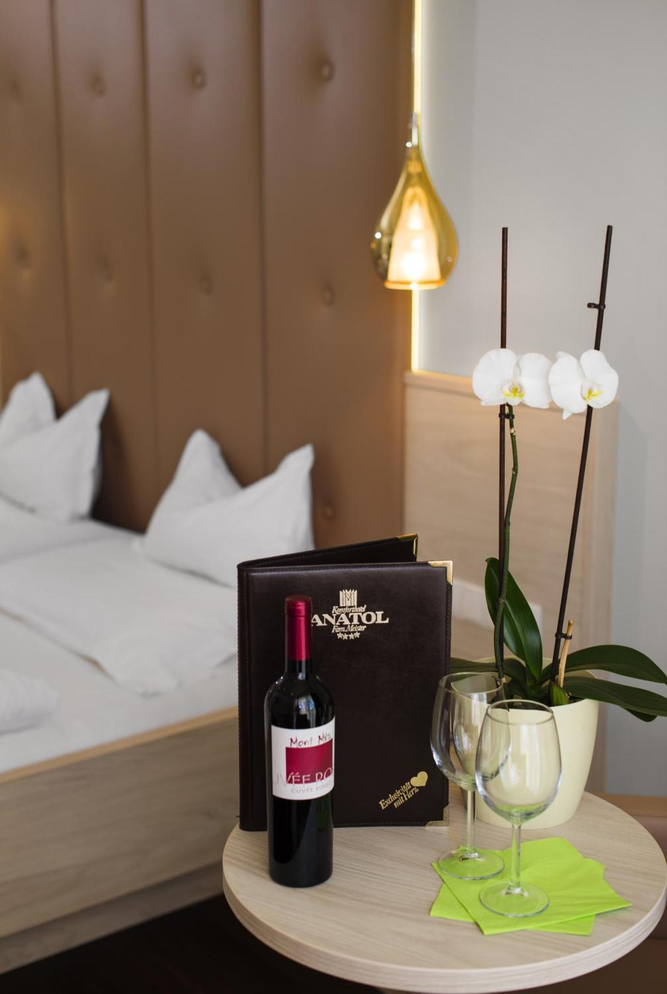 Anatol Hotel