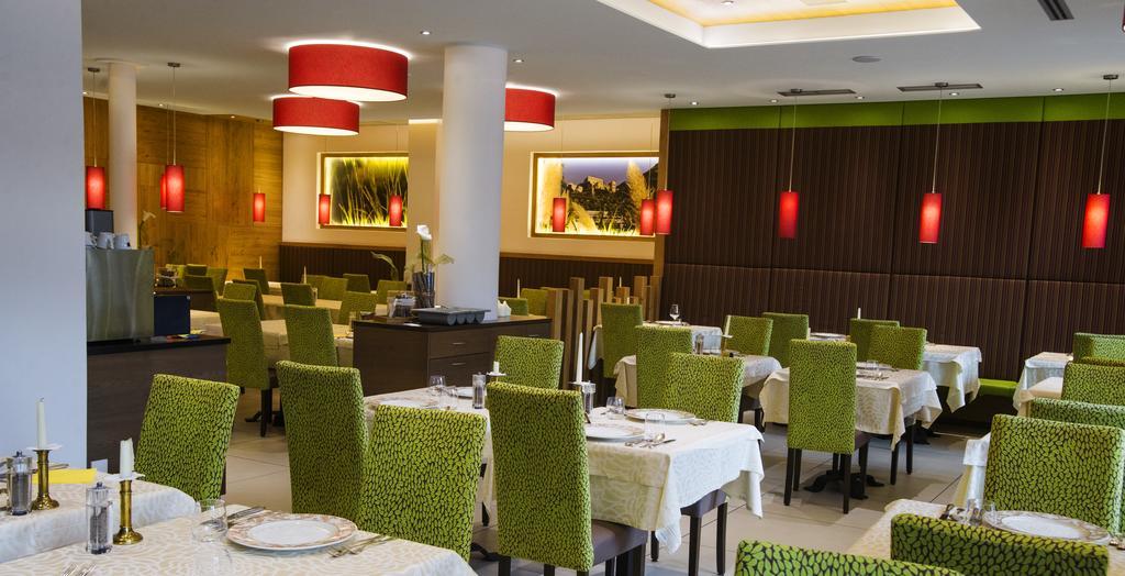Anatol Hotel 4*